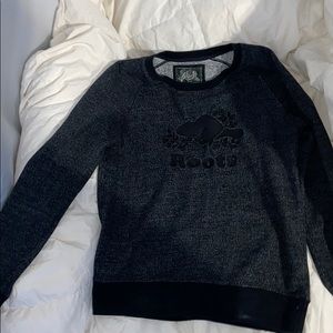 Roots crew neck